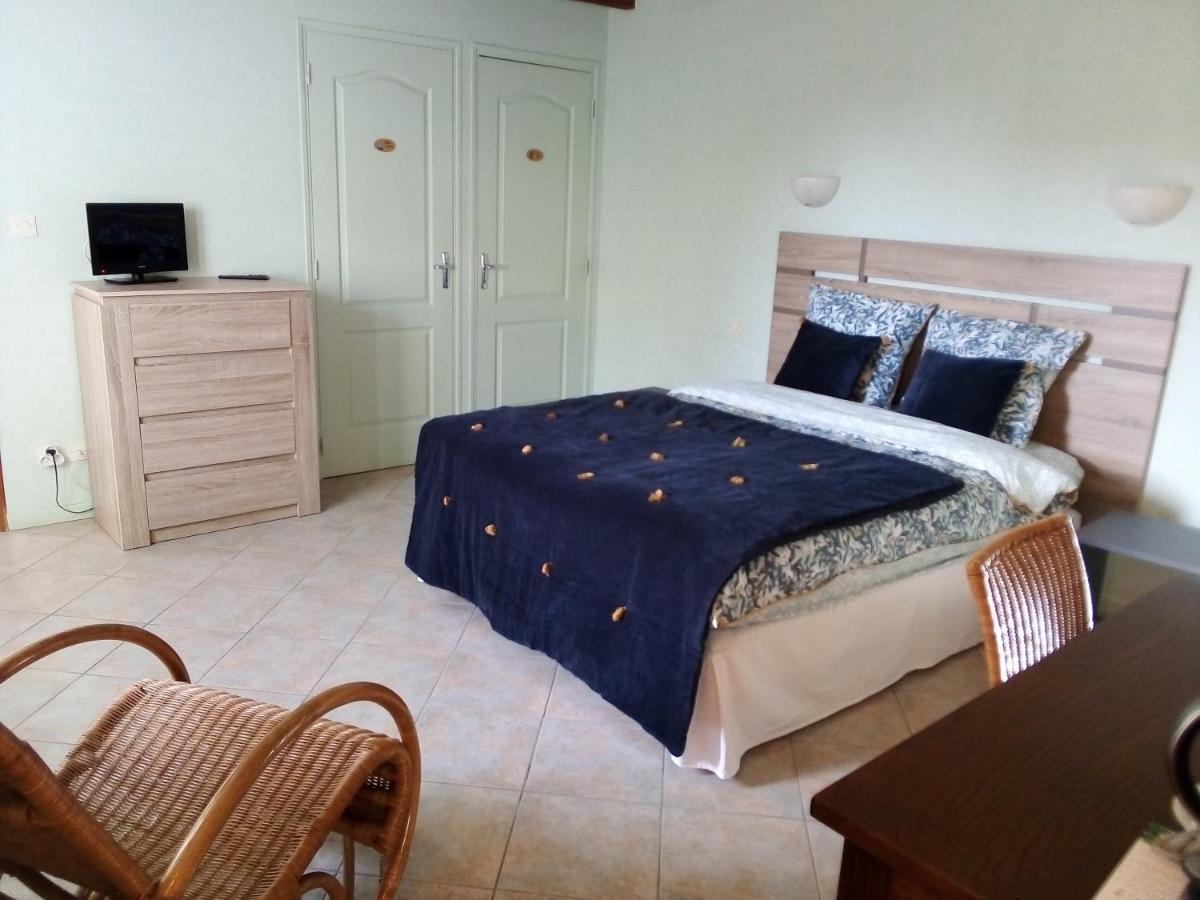 La Veronniere Hotel Entrammes ภายนอก รูปภาพ
