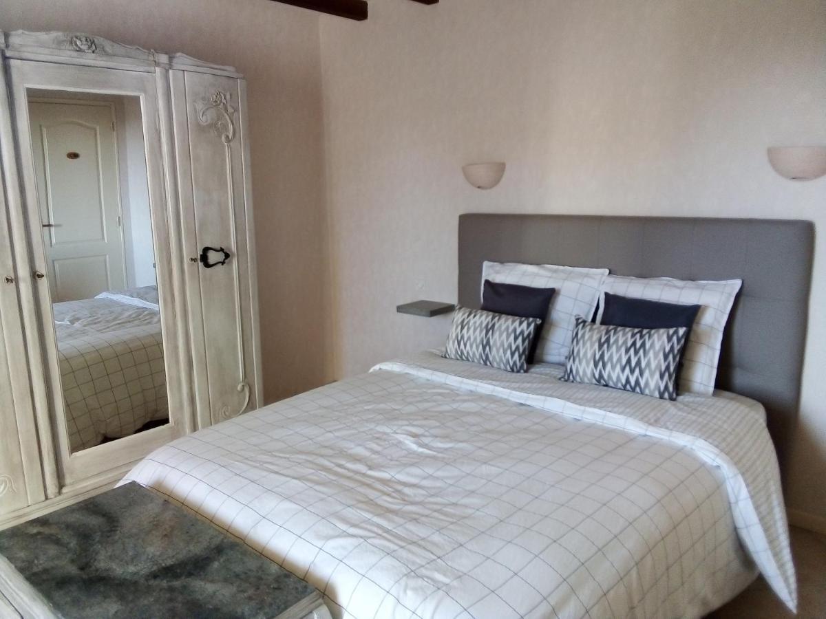 La Veronniere Hotel Entrammes ภายนอก รูปภาพ